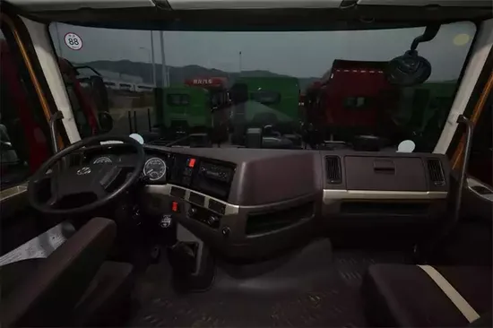 H7-42-Tractor-Truck-Head-Cargo-Trucks