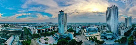 Hot-Sale-6-Cylinder-Water-Cooling-Diesel-Engine-YC6TD1000-D30-G-Drive-Engine