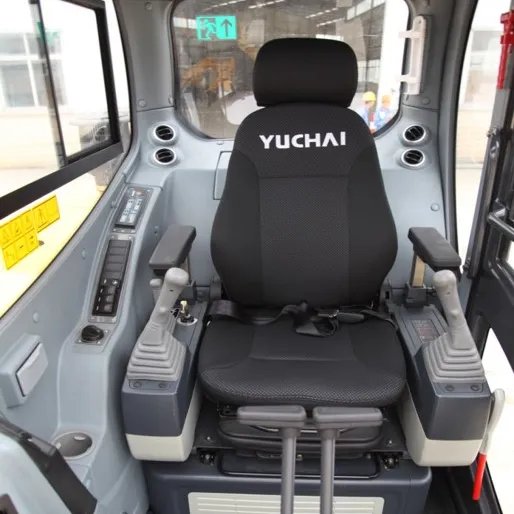 Yc60-9-Yuchai-Chinese-Factory-Price-Cabin-Mini-Bagger-Excavator-for-Rock-Breaking-6-Ton-Excavator