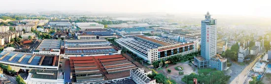 Yuchai-Industrial-Lubricating-Oil-for-Hyperbolic-Gear-Yc-Heavy-Duty-Vehicle-Gear-Oil